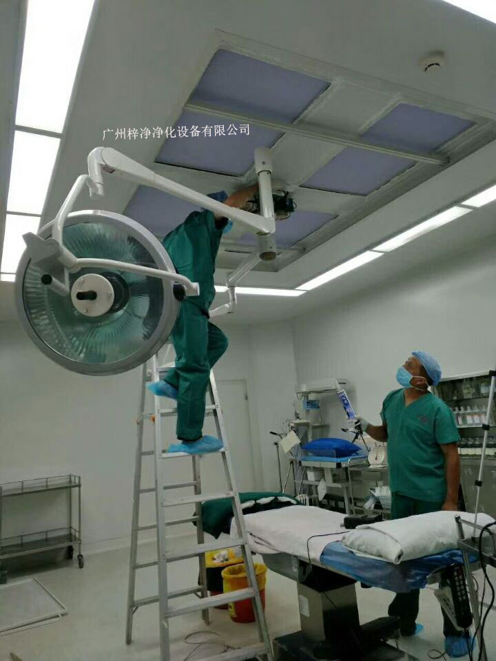 層流送風(fēng)天花安裝現(xiàn)場實(shí)拍圖
