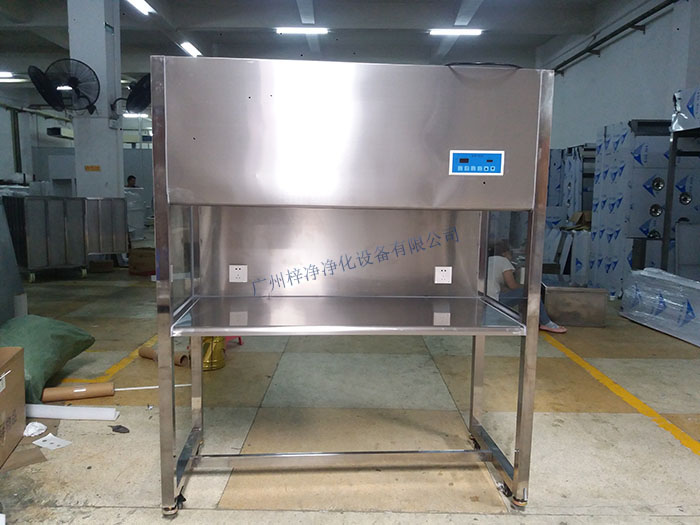 不銹鋼潔凈工作臺又稱為不銹鋼超凈工作臺